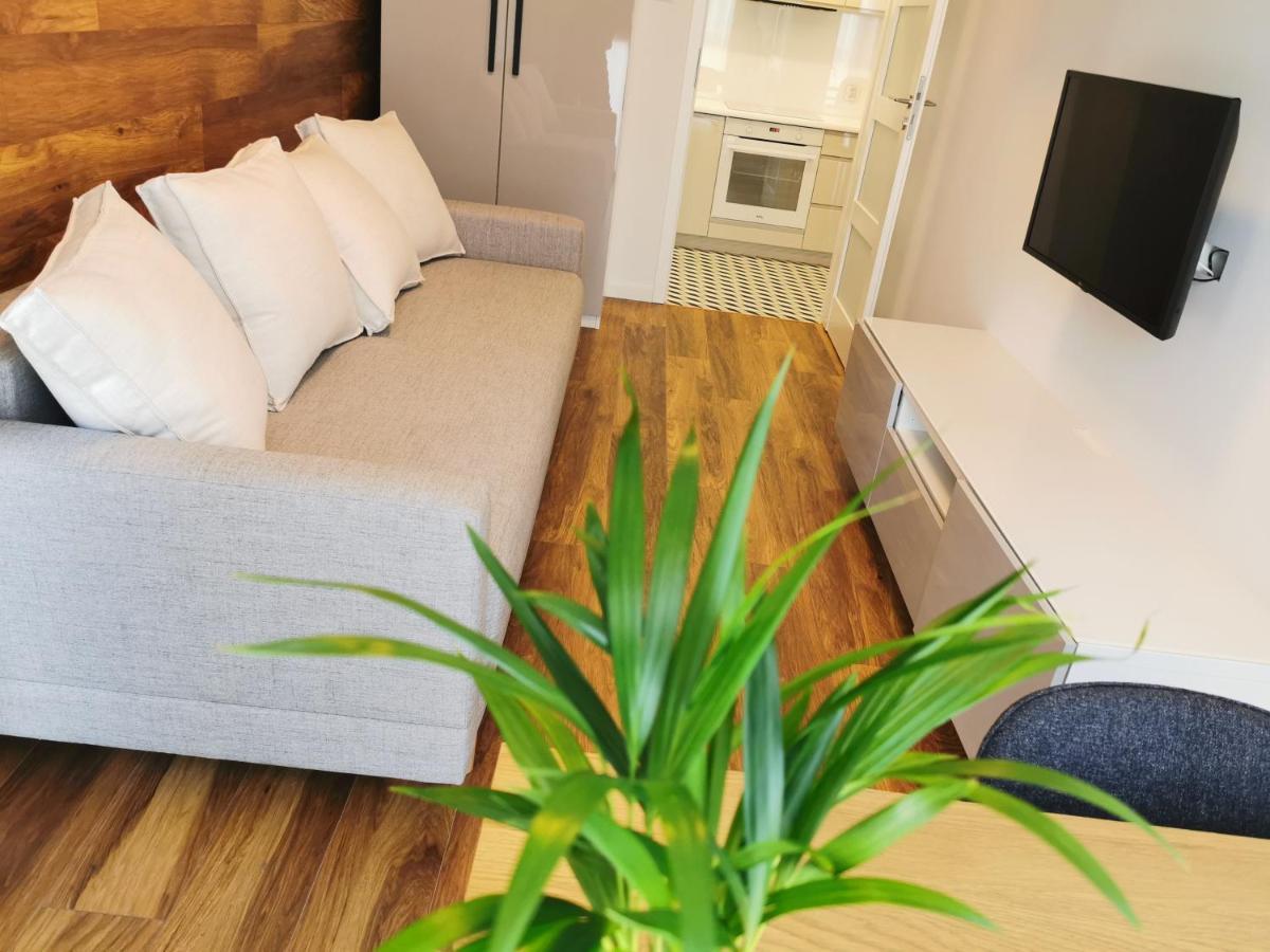 Zajezdnia Wrzeszcz Apartamenty Gdańsk Exterior foto