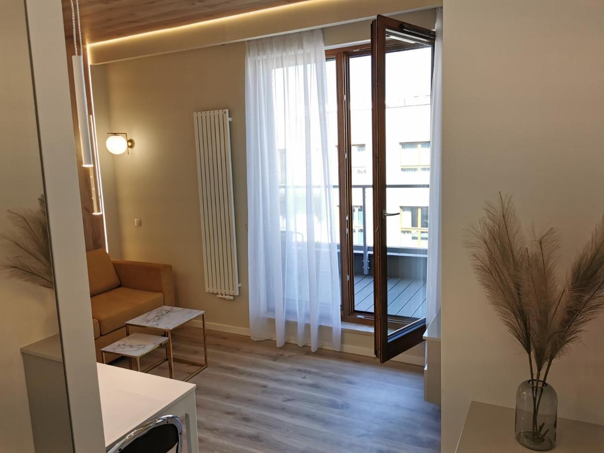 Zajezdnia Wrzeszcz Apartamenty Gdańsk Exterior foto